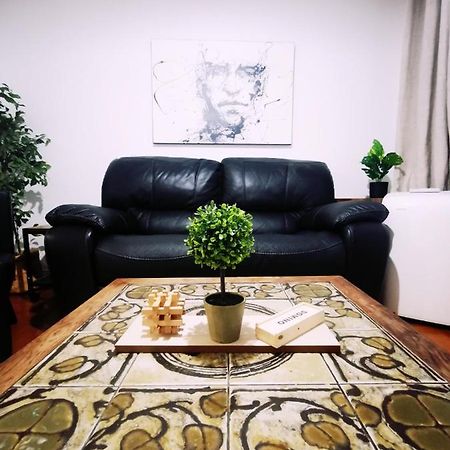Plush 2 Bedroom Unit 5Min Downtown Off Wellington Монреаль Экстерьер фото
