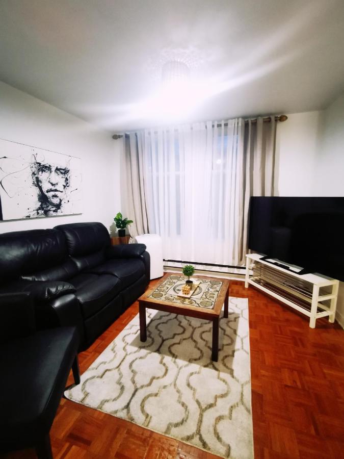 Plush 2 Bedroom Unit 5Min Downtown Off Wellington Монреаль Экстерьер фото