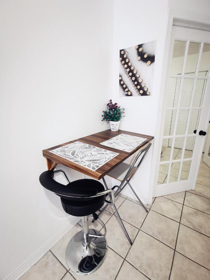 Plush 2 Bedroom Unit 5Min Downtown Off Wellington Монреаль Экстерьер фото